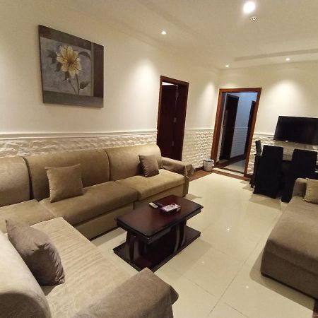 Celine Al Motamaiza Furnished Apartment Yidda Exterior foto