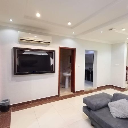 Celine Al Motamaiza Furnished Apartment Yidda Exterior foto
