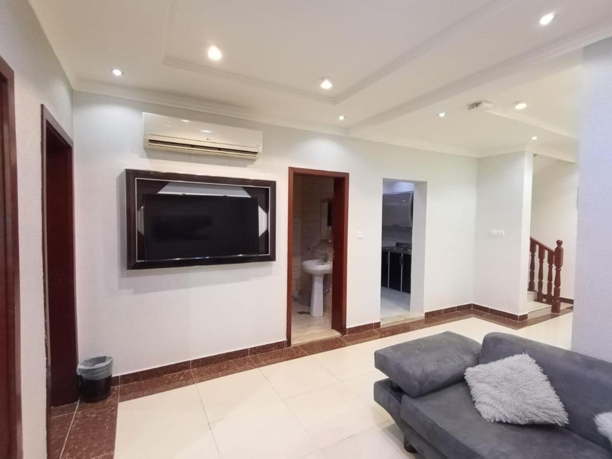 Celine Al Motamaiza Furnished Apartment Yidda Exterior foto