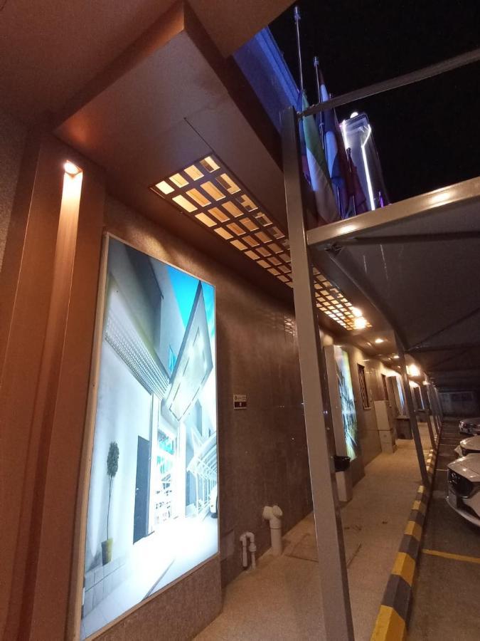 Celine Al Motamaiza Furnished Apartment Yidda Exterior foto